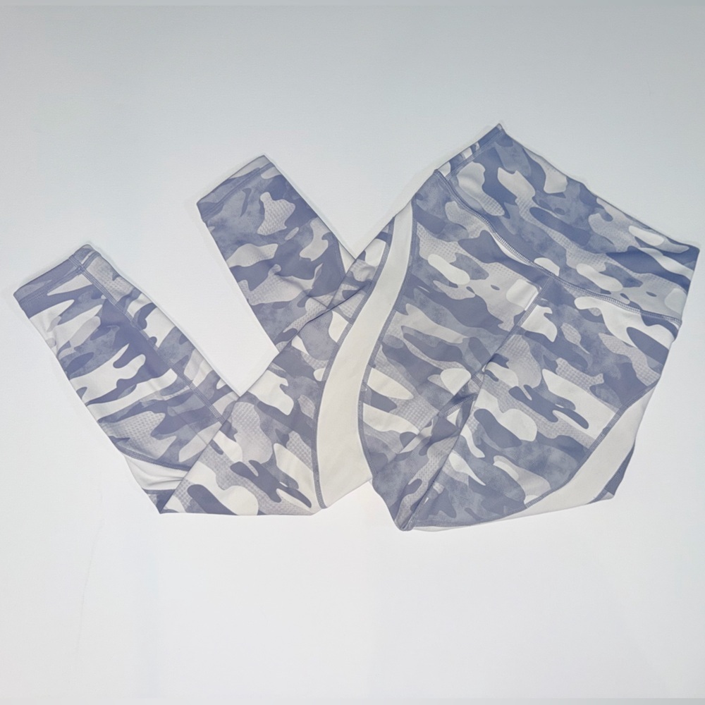 Women’s Gray & White Camo Leggings